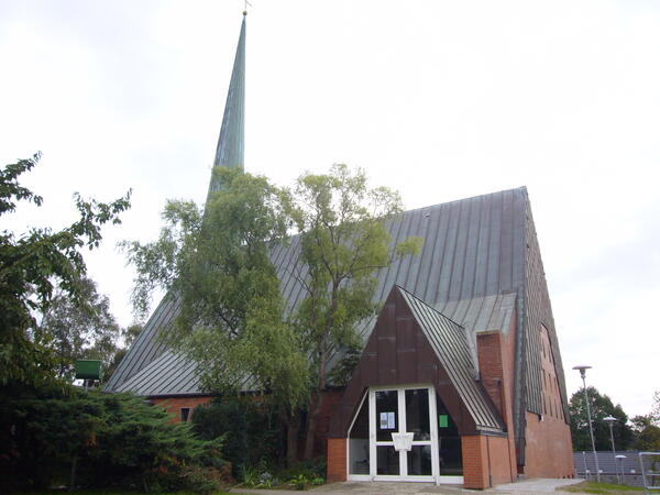 Bild vergr&ouml;&szlig;ern: St. Martinskirche in der Schmiedekoppel