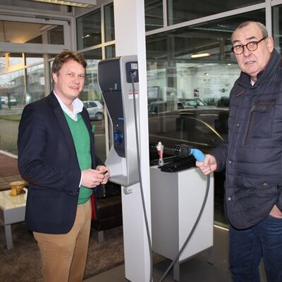 Bild vergr&ouml;&szlig;ern: BMW Übergabe 3