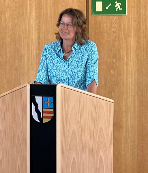 Frau Dr. Engeln begrüßt die RathausmitarbeiterInnen