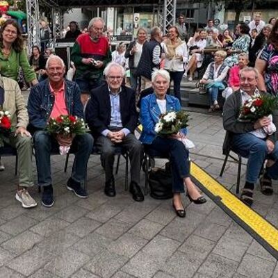 Bild vergr&ouml;&szlig;ern: Geehrte Personen Städtepartnerschaftsfest