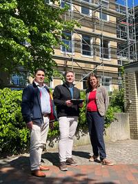 Bild vergr&ouml;&szlig;ern: Rathaus eingerüstet