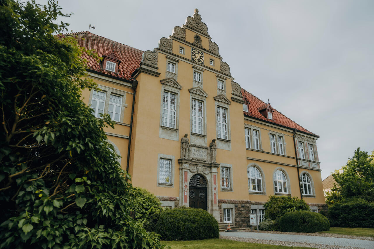 Bild vergr&ouml;&szlig;ern: Ehemaliges Amtsgericht: Unser Wahrzeichen im Herzen der Stadt als neues Wohnzimmer oder als sicherer Ankerplatz?